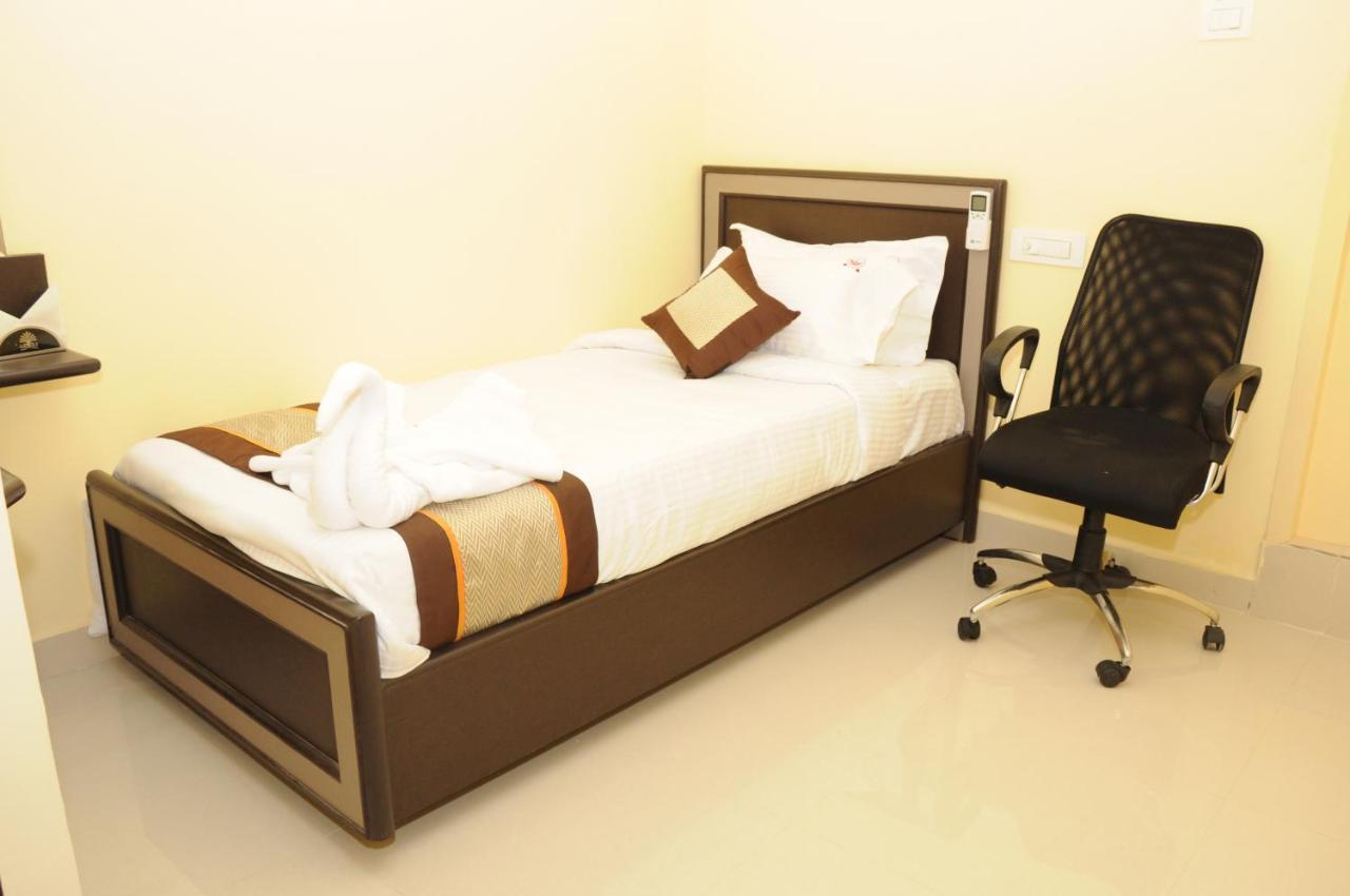 Saibala Transit Hotel Chennai Zewnętrze zdjęcie